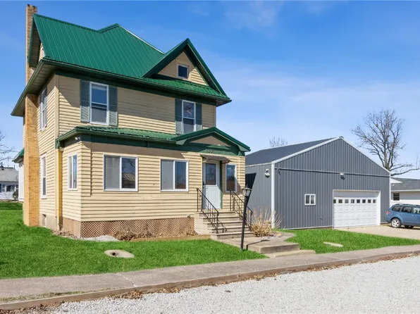 301 Massillion St, Stanwood, IA 52337