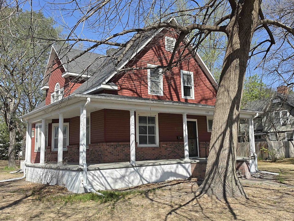 1st image of 1202 Ave F