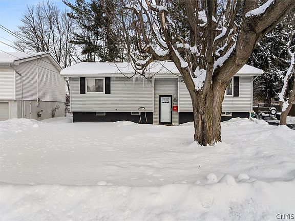 5th image of 53 Sauquoit St