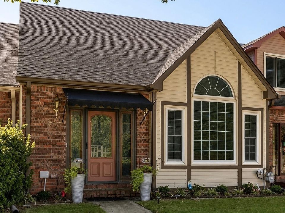 1st image of 1561 River Bend Pl SE