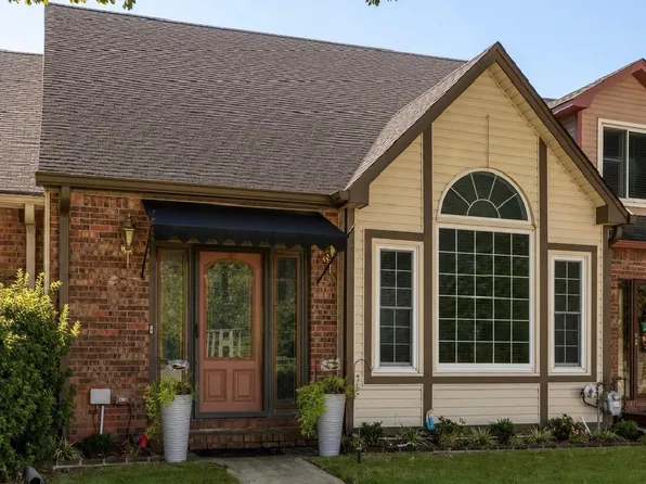 1561 River Bend Pl SE, Decatur, AL 35601