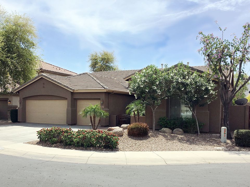 1st image of 3637 E Turnberry Ct