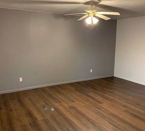 5th image of 147 Mary Lee Dr APT 4