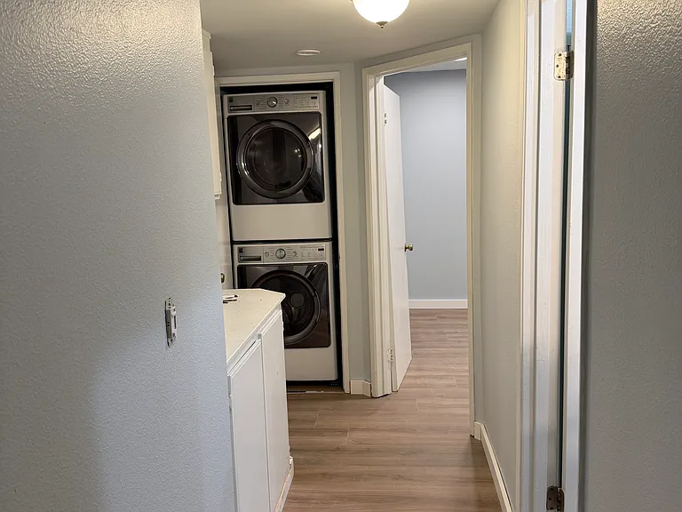 1100 Newport Ave #204 — Photo 9