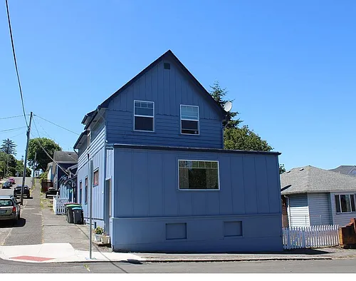 486 Commercial St #2 Photo 1