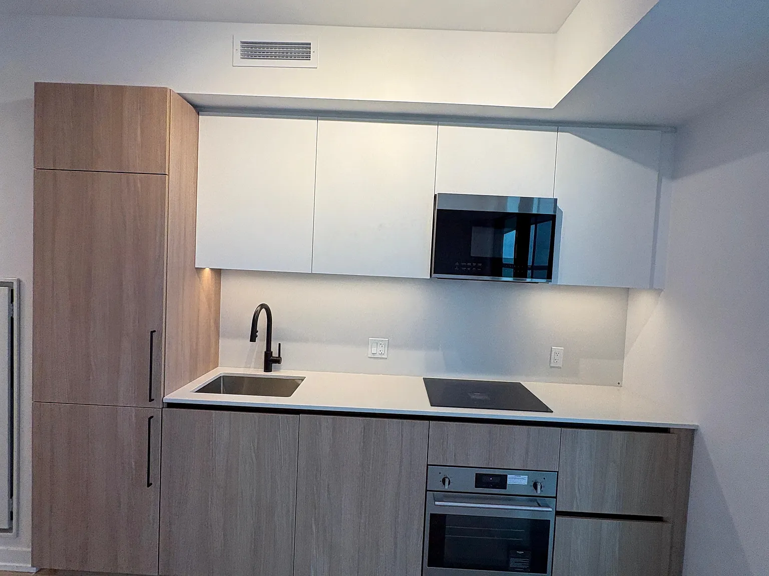The Gode Condos — Photo 2