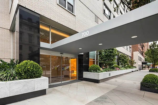 Sold by Compass | media 29