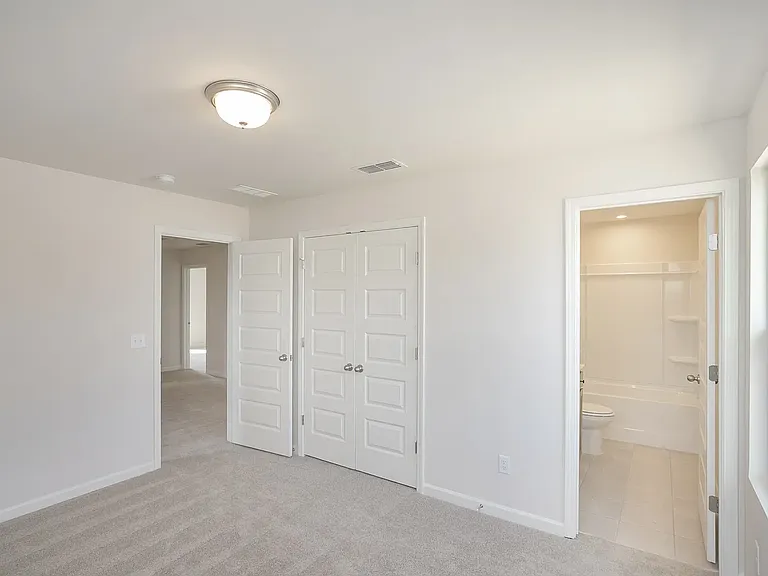 5401 Zinnia Ln E — Photo 17