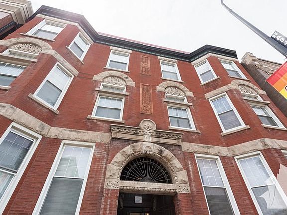 2nd image of 3412 N Halsted St #11J