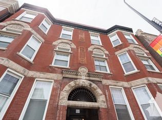 3411 N Halsted St #11, Chicago, IL 60657