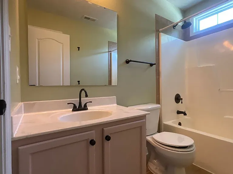 404 Windover Dr — Photo 13