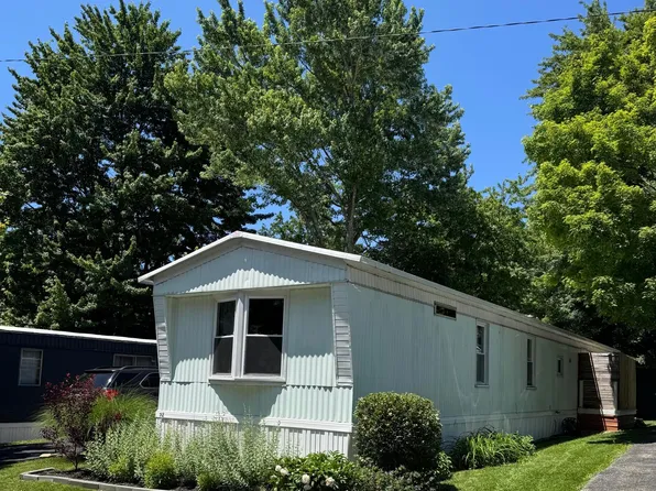 52 Estates Ln, Reynoldsburg, OH 43068
