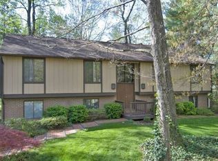 3 Vincennes Ct, Charlottesville, VA