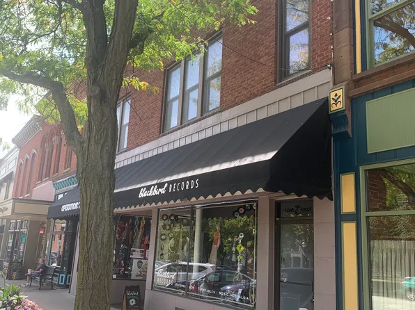 7 Public Sq #7, Medina, OH 44256