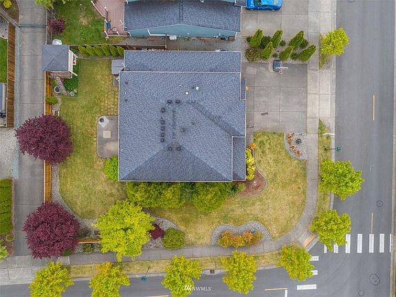 3rd image of 4811 154th Avenue Ct E