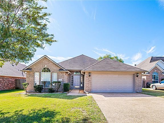 3rd image of 3522 Graz Dr