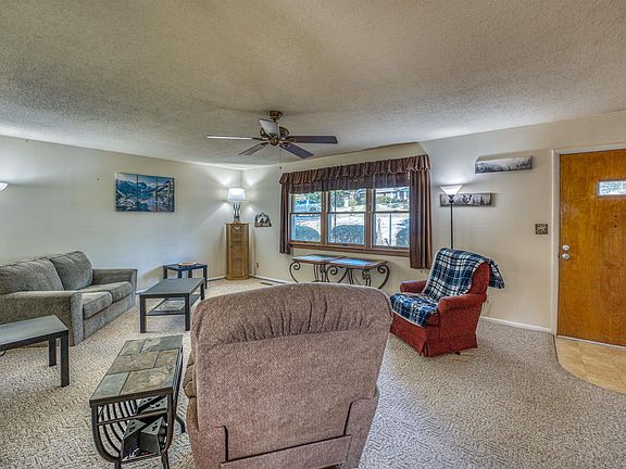 5th image of 616 Broadmoor Cir