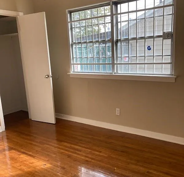 10112 Homestead Rd — Photo 3