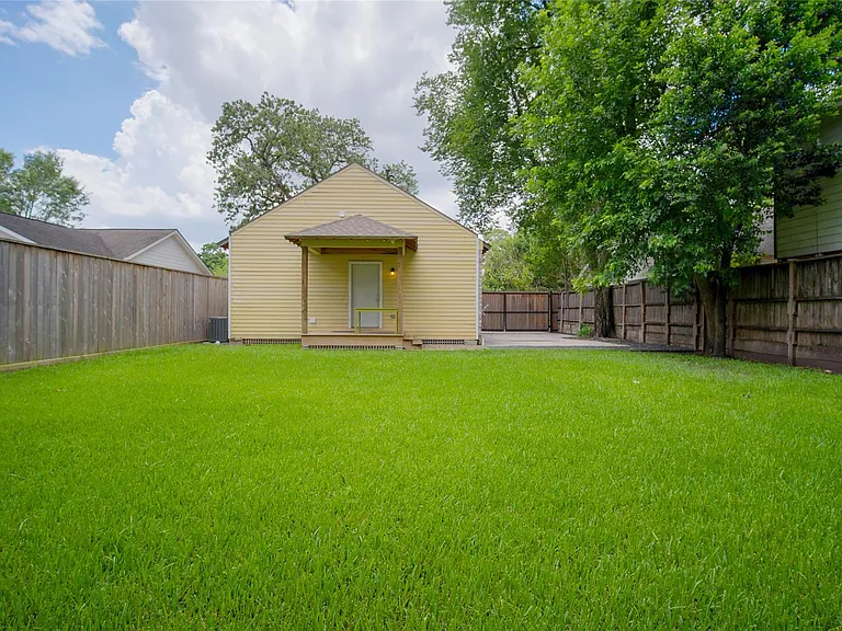 4814 Siegel St — Photo 22