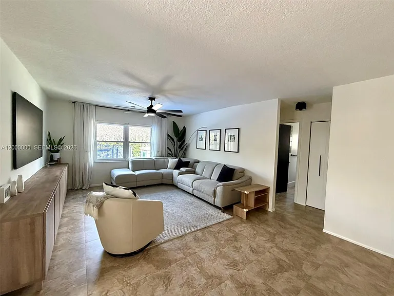 5704 SW 116th Ave — Photo 15