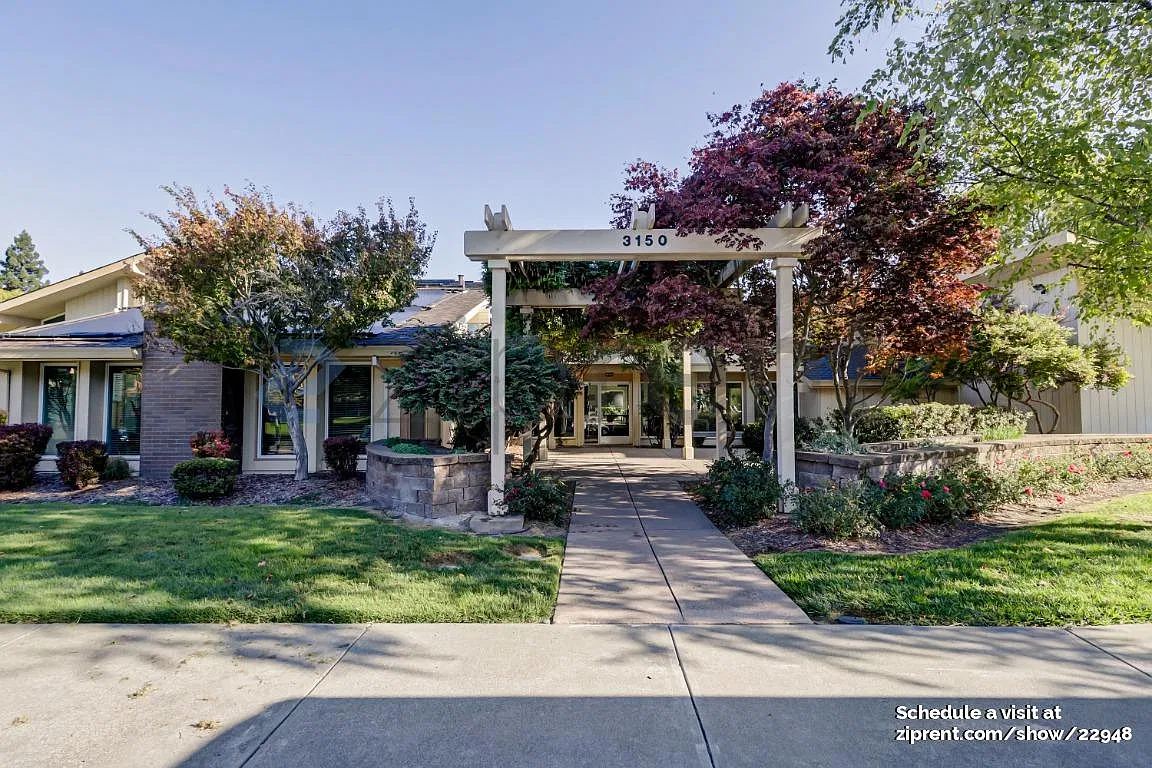 2 bed, 1.5 bath, 1270 sqft, $3,400 — Photo 1