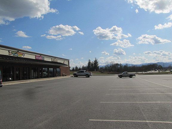 3rd image of Macon Center Dr