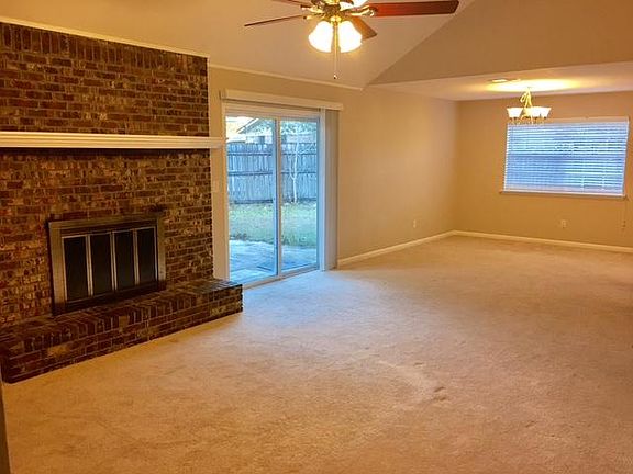 3rd image of 723 Osage Dr