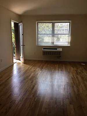 Rented by FAR Property Management | media 18