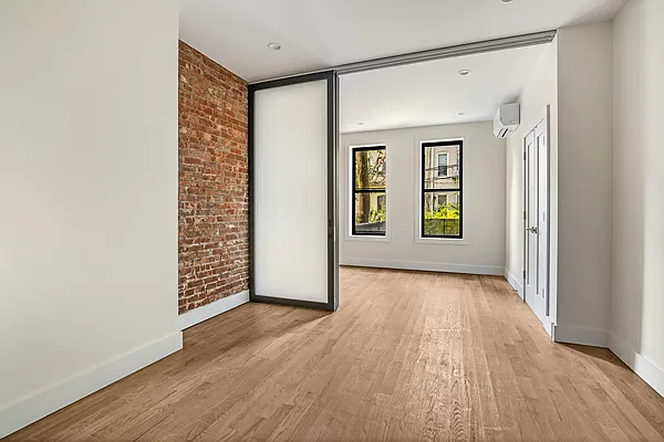 Rented by Pear NYC LLC | media 19