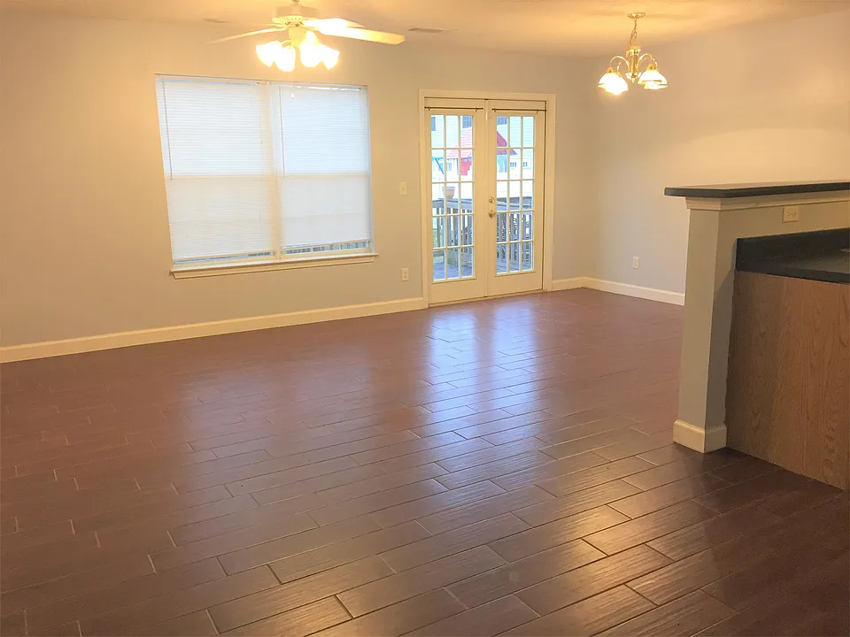 Living Room/Dining Room