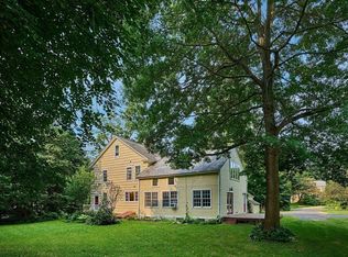 122 Bay Rd, Hadley, MA 01035