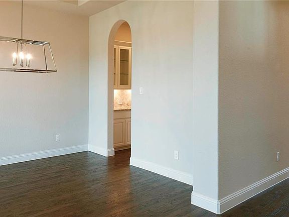 3rd image of 1653 Olive Ave