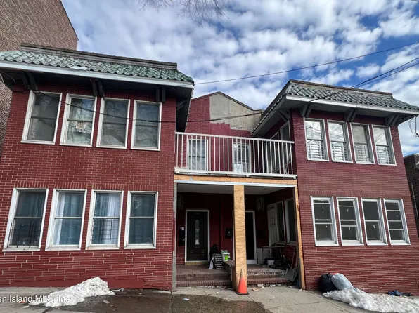 165 Daniel Low Ter, Staten Island, NY 10301