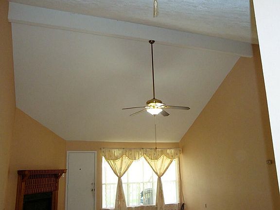4th image of 12023 Blue Mountain Dr