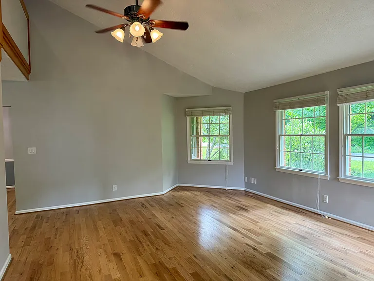 175 Highland Cir — Photo 5