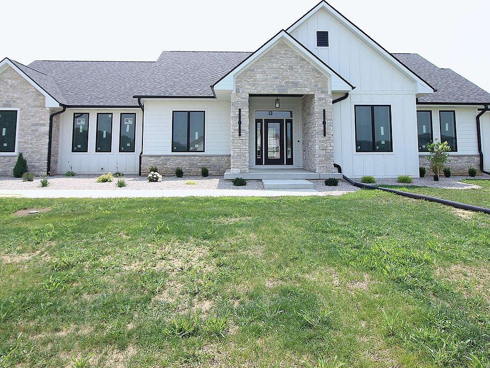 1st image of 5143 N Brownwood Dr