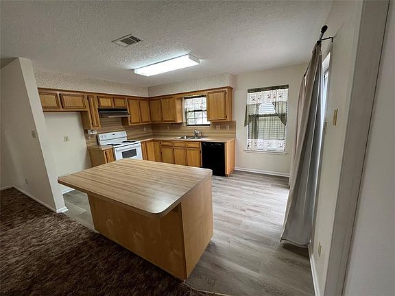 4th image of 1401 Avenue O APT K