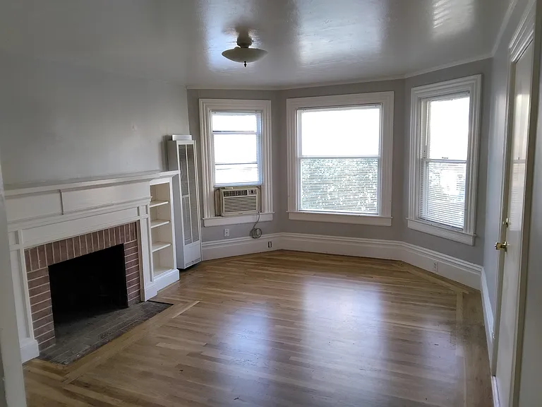 2616 N St #4 — Photo 1