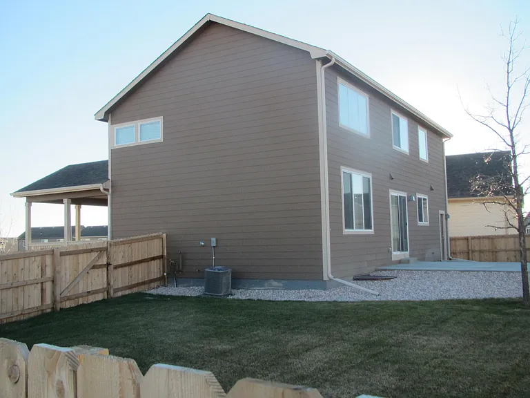 427 Bow Creek Ln — Photo 2
