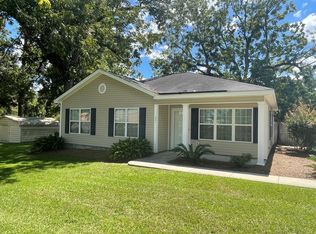 601 E Howard St, Glennville, GA 30427