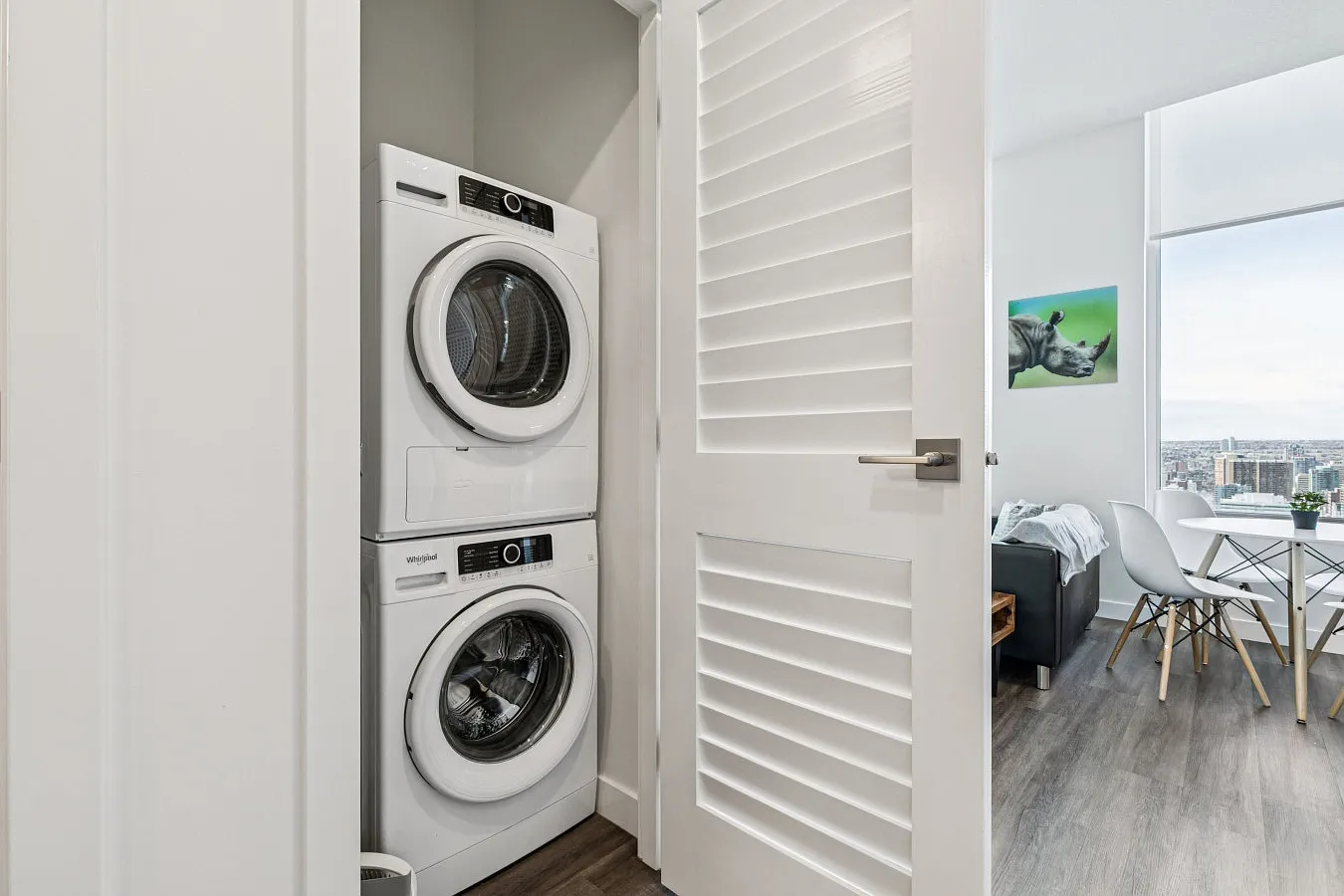 1 bed, 700 sqft, $3,900 — Photo 2