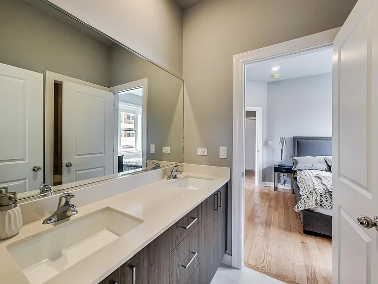 5117 S Kenwood Ave #103 — Photo 18