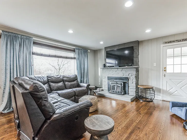 4012 Bridgeboro Rd — Photo 6
