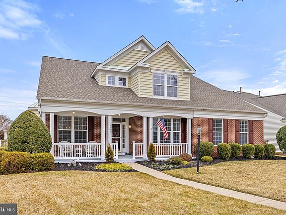 2nd image of 9503 Moonen Bay Ln