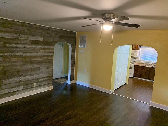 3rd image of 186 Poplar St #1 & 2