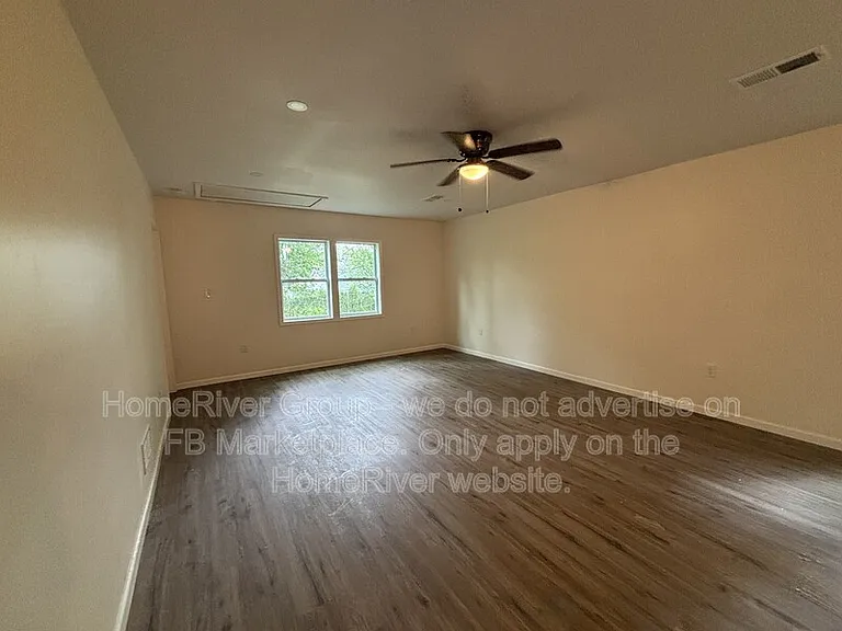 882 Maple Dr — Photo 13