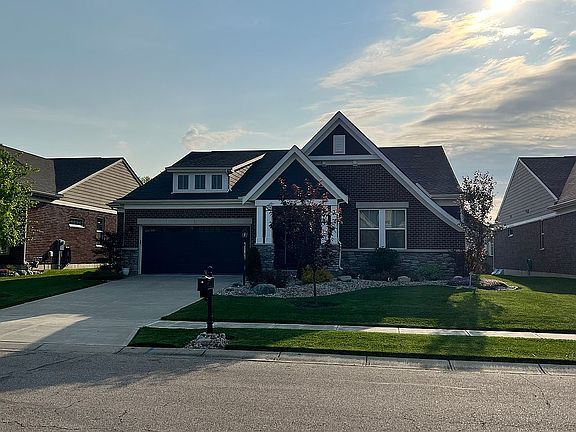 2nd image of 112 Winding Creek Dr