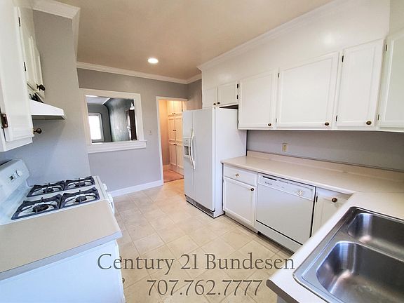 5th image of 204 Sunnyslope Ave #A