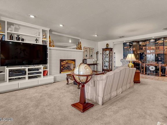 5th image of 100 Moore Ln