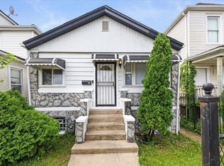 5261 W Gladys Ave, Chicago, IL 60644
